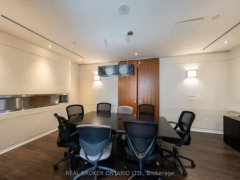 2191 Yonge St #4403 — Photo 28