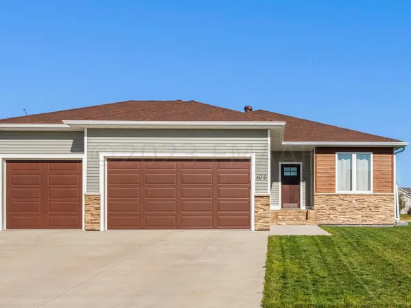 6015 Autumn Dr S, Fargo, ND 58104
