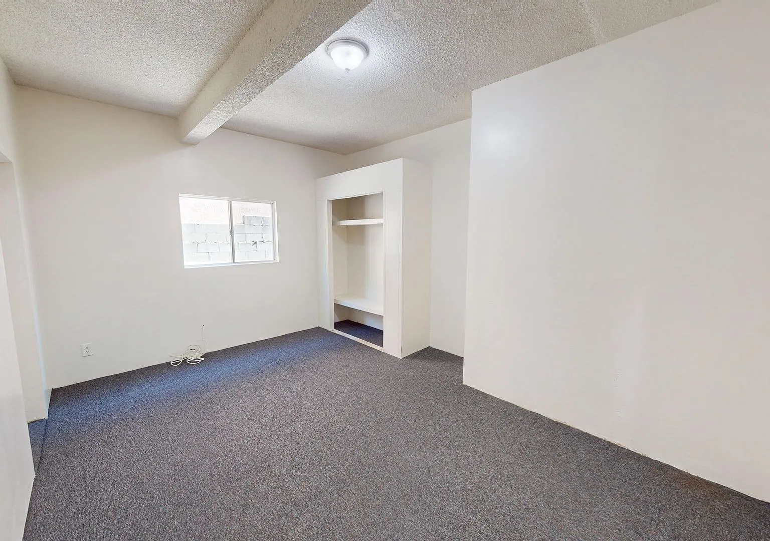 Beautiful Dormitory Style Housing Available — Photo 3