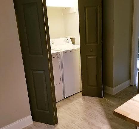 5th image of 9113 Cedarpark Ln APT A