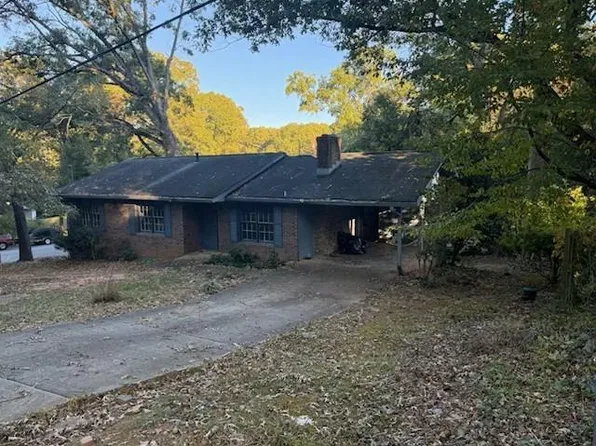 1682 Lakeview Cir, Gainesville, GA 30501