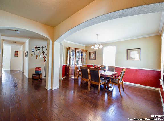 3rd image of 11811 Jasmine Way