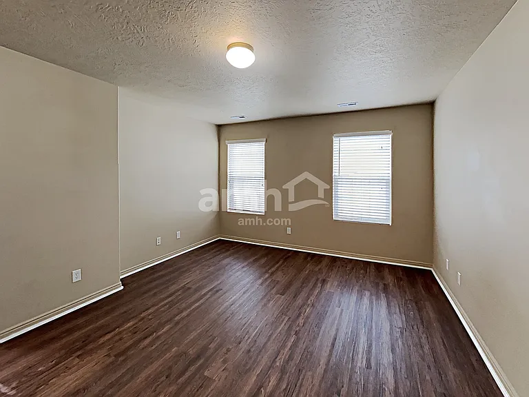 1805 E American Way #1 — Photo 9