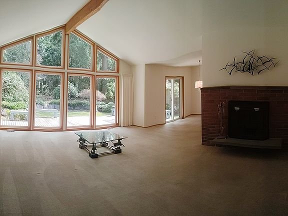 Spacious Living Room
