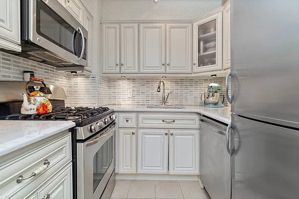 Sold by Kleier Residential | media 9