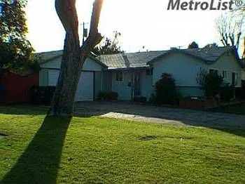 10516 Spaulding Way photo 1