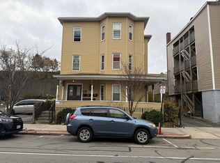 195 Millbury St, Worcester, MA 01610