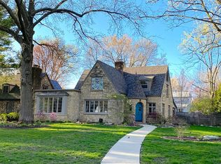 1010 W Healey St, Champaign, IL 61821