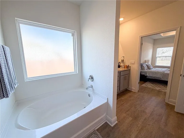 27137 Augustine Dr — Photo 19