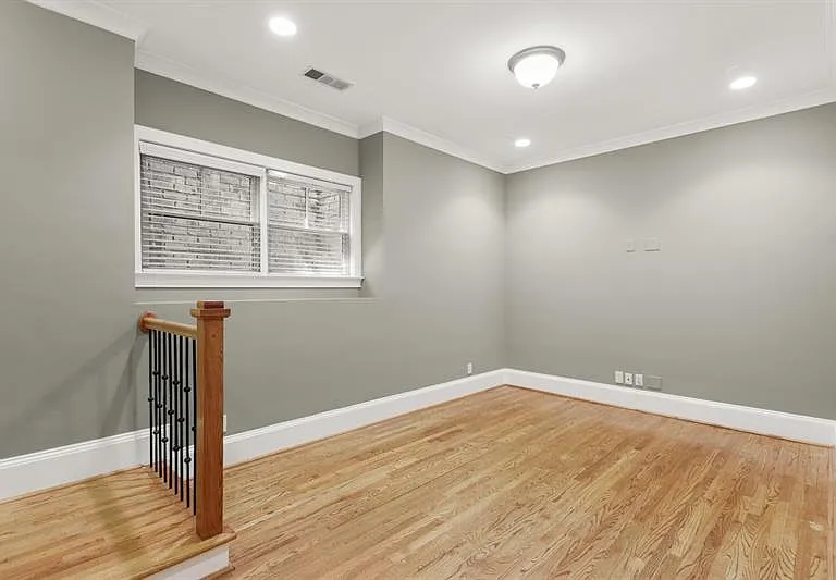 395 Laurent St NW #5 — Photo 32