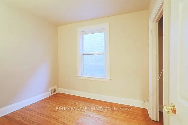 1481 Queen St E #UPPER — Photo 18