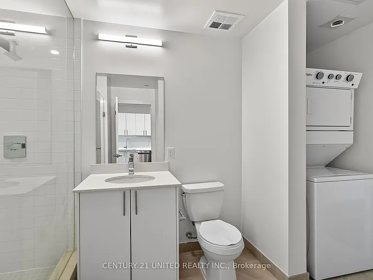 80 Bond St E #1807 — Photo 9
