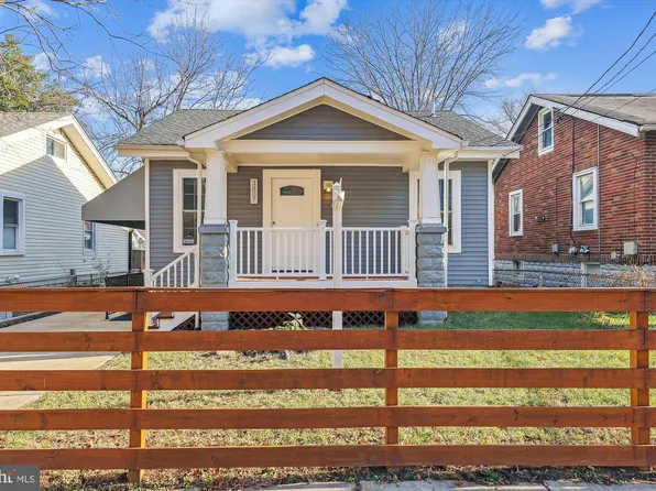 3807 Quincy St, Brentwood, MD 20722
