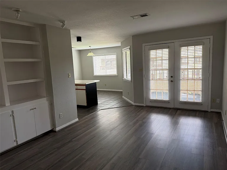 6107 Snug Harbor Blvd #L11 — Photo 7