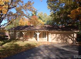 11129 Stoney View Ln, Saint Louis, MO 63146