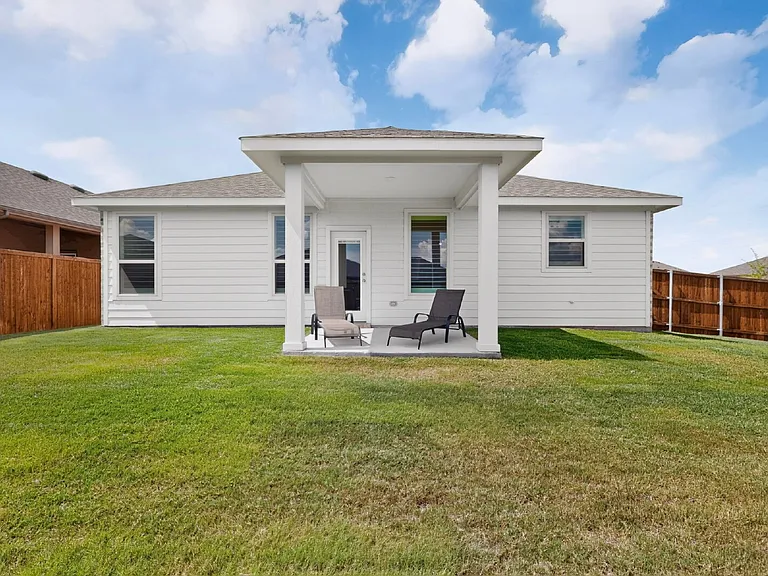 114 Drovers Dr — Photo 34