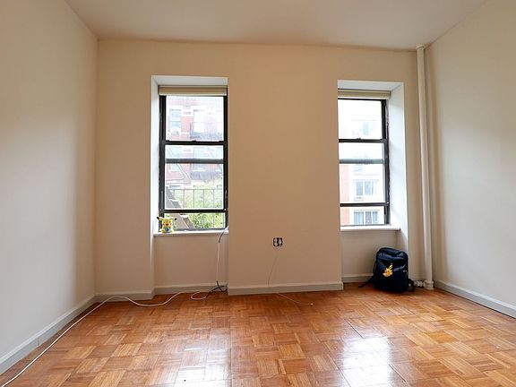 2nd image of 515 W 48th St APT 3FW