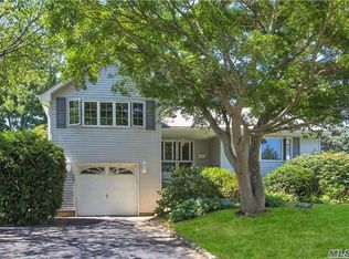 26 Jonquill Ln, Kings Park, NY 11754