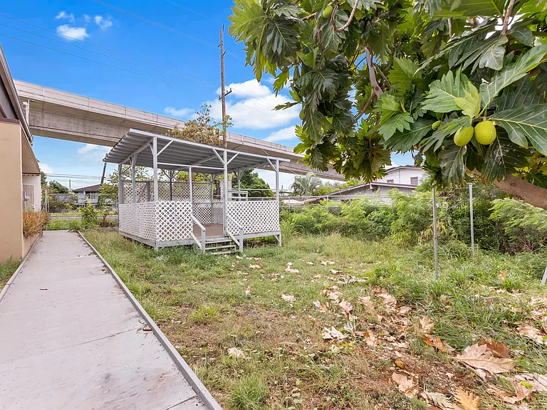 94-1088 Farrington Hwy — Photo 19
