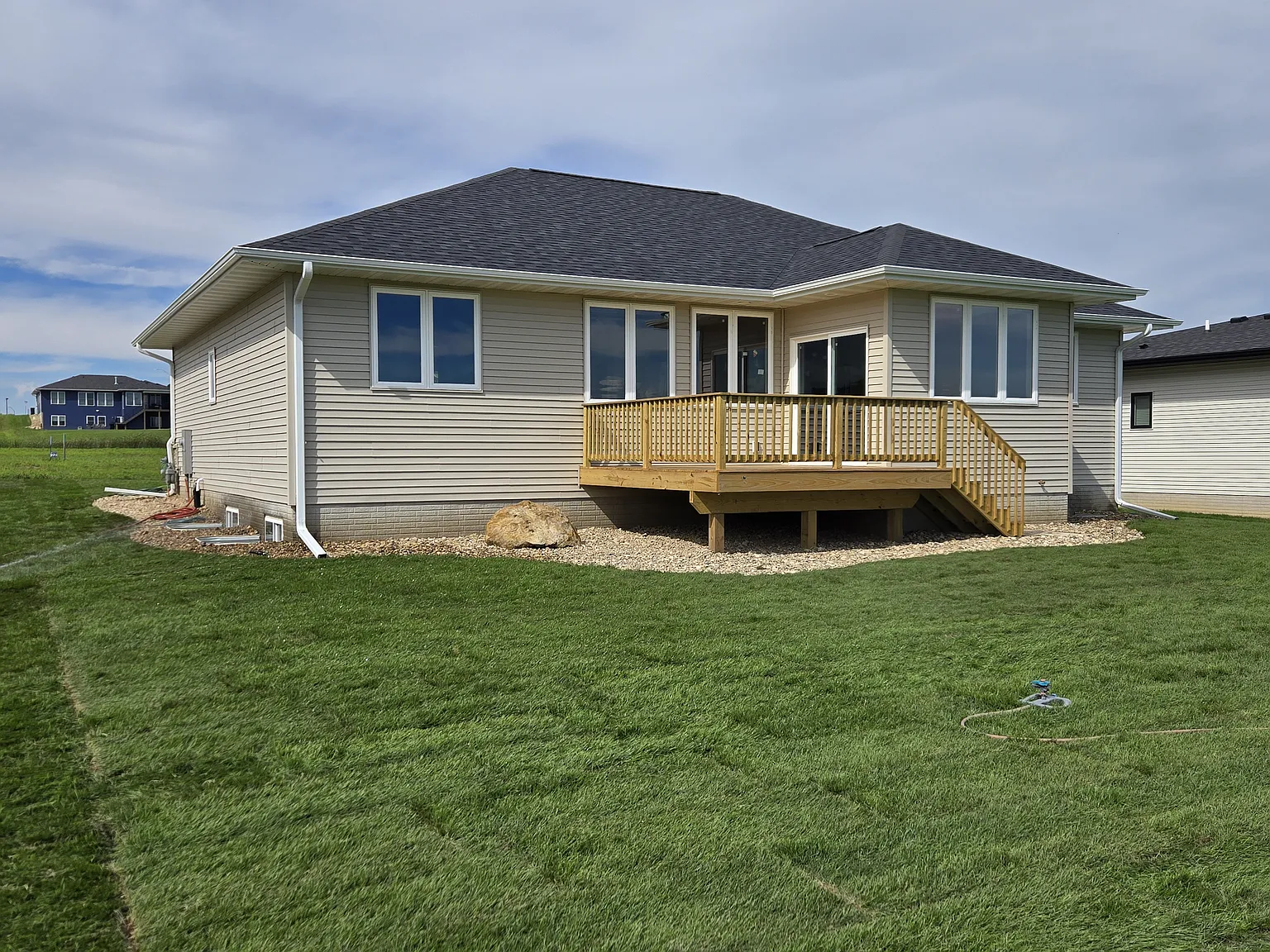 4115 Mark Dr — Photo 3