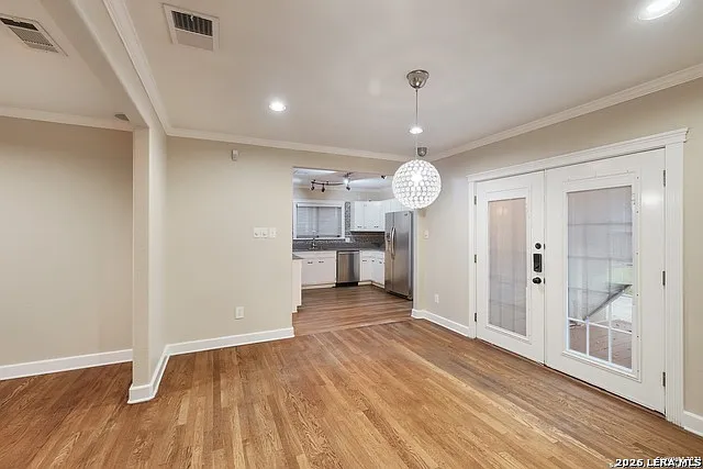167 E Edgewood Pl — Photo 6