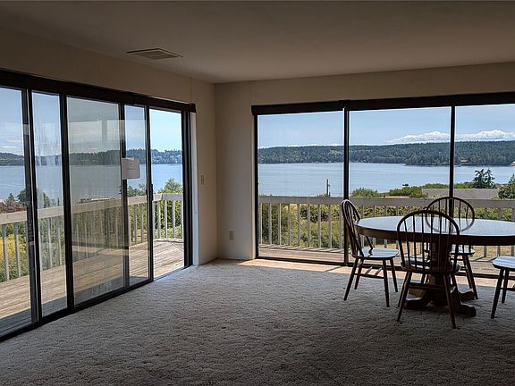 4th image of 740 Dunbar Street