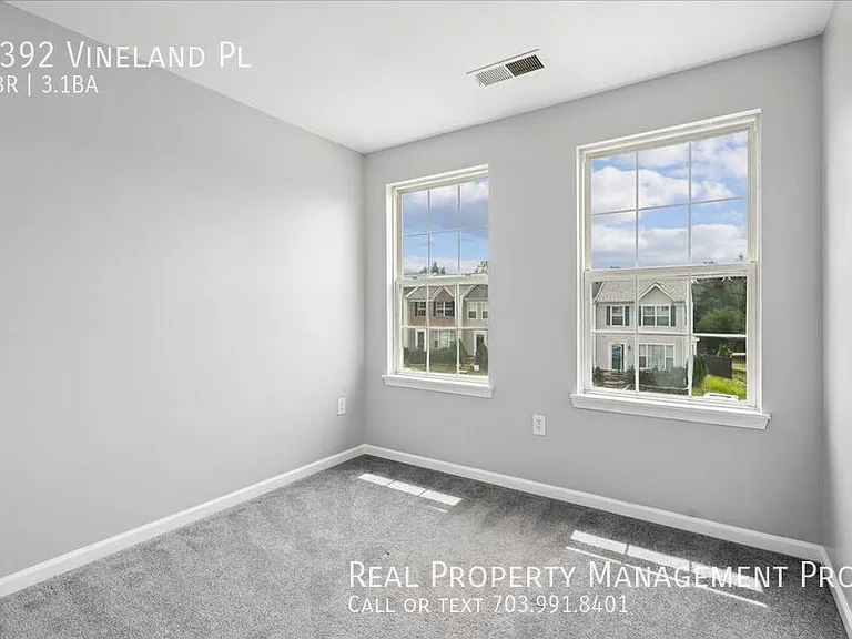 3392 Vineland Pl — Photo 13