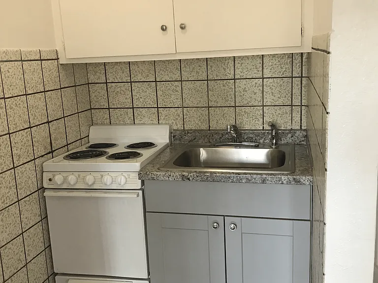 3201 Adeline St #3 — Photo 11