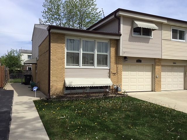 1st image of 9243 Aspen Ln