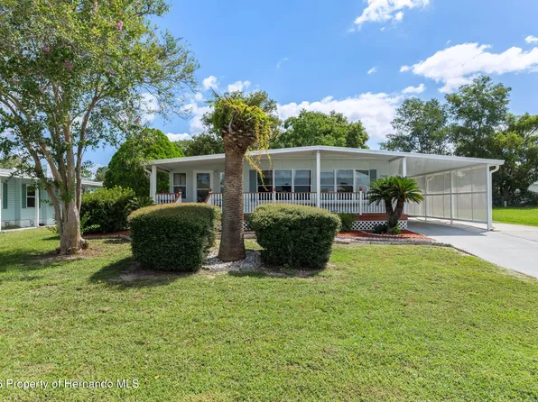 15682 Brookridge Blvd, Brooksville, FL 34613