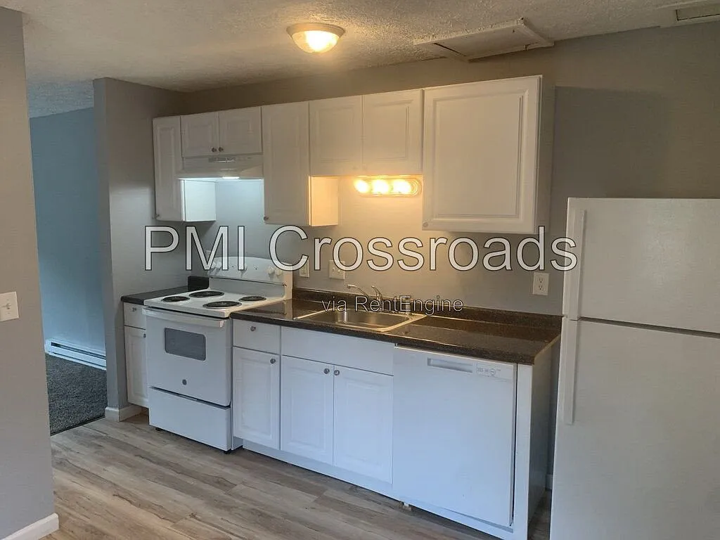 2 bed, 1.0 bath, 765 sqft, $1,054 — Photo 3