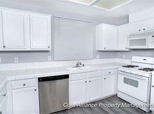 9435 Noble Ave UNIT 102, North Hills, CA 91343