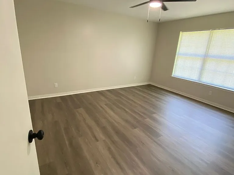 10400 Northill Ct — Photo 6