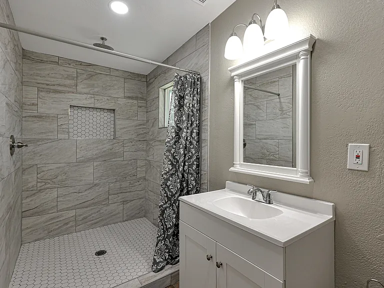 W Meadow Dr — Photo 7
