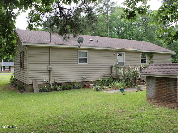 5th image of 546 Sunset Terrace