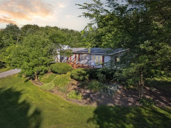 679 Big Knob Rd, Rochester, PA 15074