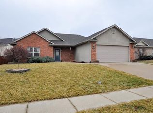 309 Bay Pointe Ln, Columbia, MO 65201