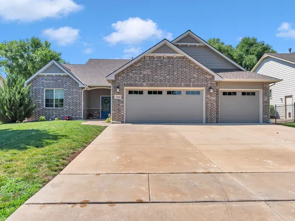 7313 E Cedaridge Cir, Wichita, KS 67226