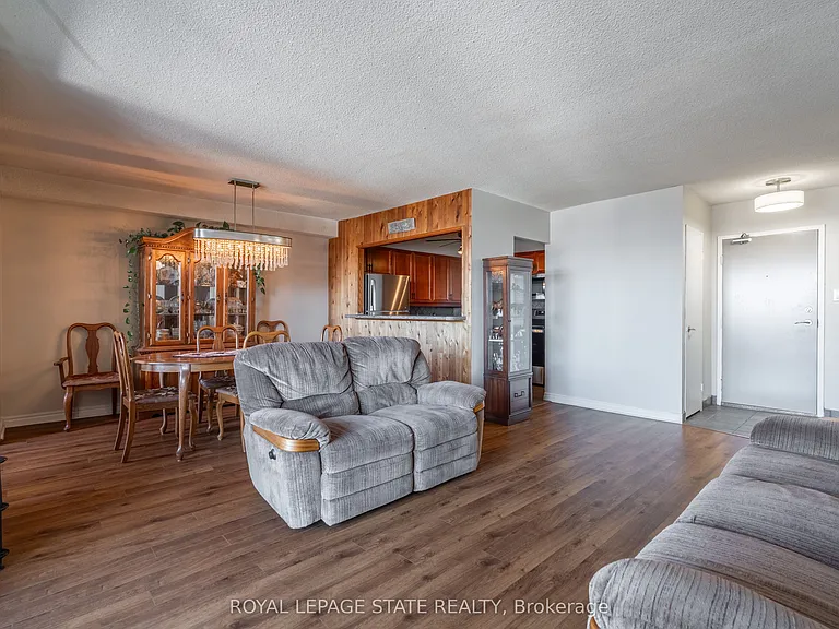 500 Green Rd #1218 — Photo 9