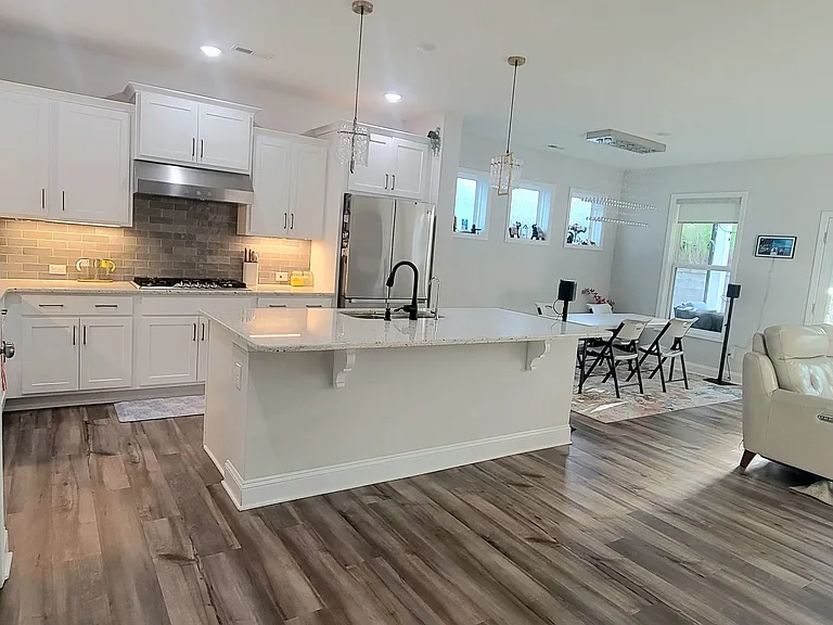 112 Roundview Ct — Photo 7