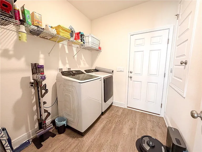 27137 Augustine Dr — Photo 29