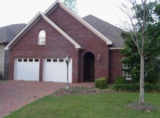 206 Veritas Dr, Dothan, AL 36303