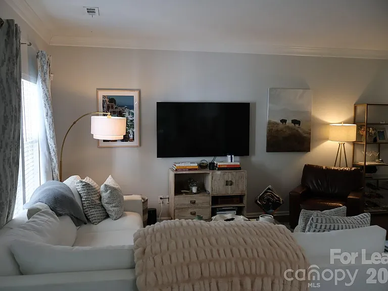 3200 Westfield Rd #B — Photo 3