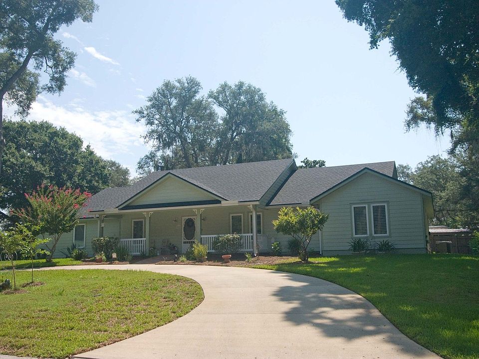1st image of 722 Amelia Cir