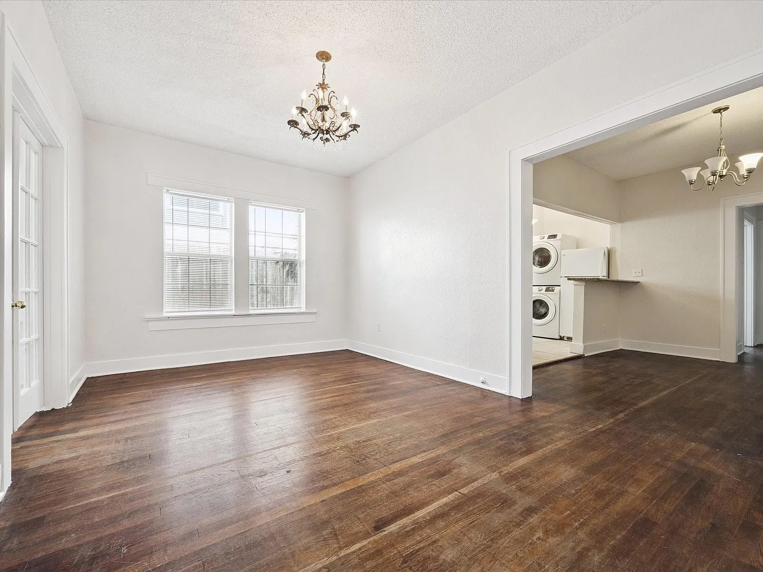 2 bed, 1.0 bath, 911 sqft, $1,950 — Photo 4