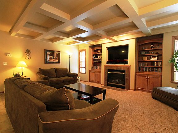 5th image of 997 Tanglewood Dr
