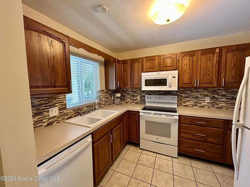 201 Saint Lucie Lane 306 - 1 — Photo 2