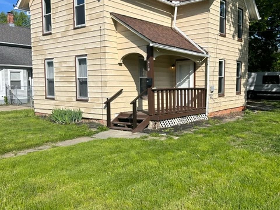 1st image of 410 W 14th St