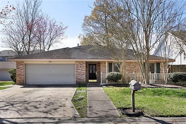 1st image of 34 Edgewood Dr