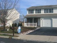 1st image of 208 Carriage Dr